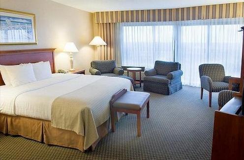 Holiday Inn On The Beach Дестін Номер фото